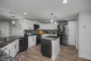 121 Sinclair St SE, Port Charlotte, FL 33952 - Photo 31