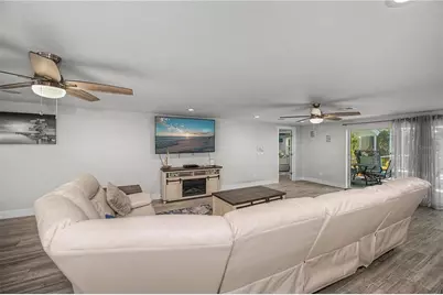 121 Sinclair Street SE, Port Charlotte, FL 33952 - Photo 17