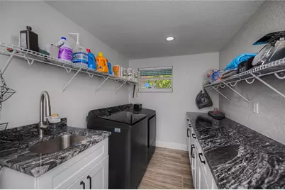 121 Sinclair Street SE, Port Charlotte, FL 33952 - Photo 67