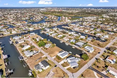 700 Longbeach Court, Punta Gorda, FL 33950 - Photo 7