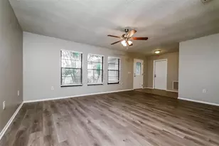 8419 Brandeis Cir E, Sarasota, FL 34243 - Photo 3