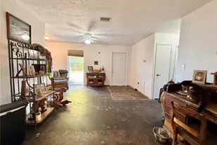 530 Sharon Cir, Port Charlotte, FL 33952 - Photo 5