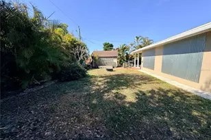 530 Sharon Cir, Port Charlotte, FL 33952 - Photo 13