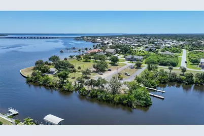 12121 Snow Bird Avenue, Port Charlotte, FL 33981 - Photo 3