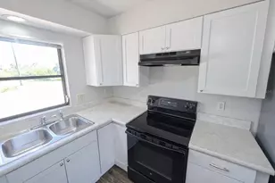 3211 Riverside Dr, Punta Gorda, FL 33950 - Photo 33