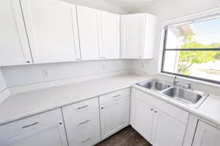 3211 Riverside Dr, Punta Gorda, FL 33950 - Photo 15