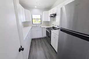 3211 Riverside Dr, Punta Gorda, FL 33950 - Photo 9