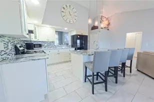 35 Sportsman Ct, Rotonda West, FL 33947 - Photo 15