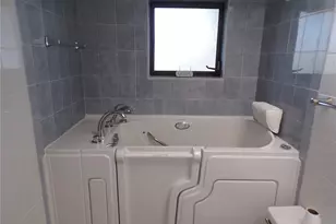 2437 Greenland Ct, Punta Gorda, FL 33983 - Photo 31