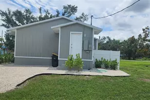 541 E Virginia Ave, Punta Gorda, FL 33950 - Photo 7