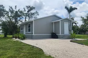 541 E Virginia Ave, Punta Gorda, FL 33950 - Photo 3