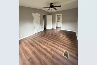 3123 Crystal Hills Drive, Lakeland, FL 33801 - Photo 9