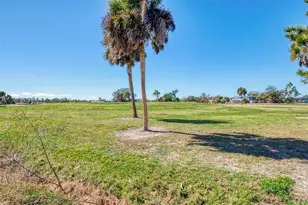 22 Oakland Hills Ct, Rotonda West, FL 33947 - Photo 33