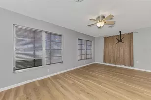 22 Oakland Hills Ct, Rotonda West, FL 33947 - Photo 9