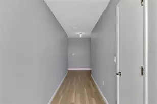 22 Oakland Hills Ct, Rotonda West, FL 33947 - Photo 5