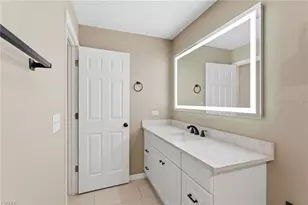 528 SE 5th Pl, Cape Coral, FL 33990 - Photo 13