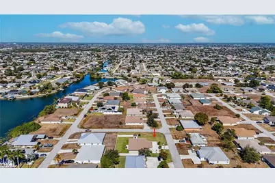 528 SE 5th Place, Cape Coral, FL 33990 - Photo 39