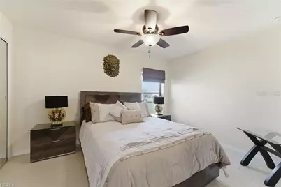 528 SE 5th Place, Cape Coral, FL 33990 - Photo 19