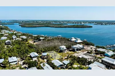 8864 Bay Street, Placida, FL 33946 - Photo 15