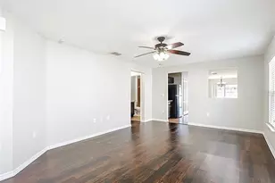 13221 Waterford Castle Dr, Dade City, FL 33525 - Photo 9