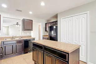 13221 Waterford Castle Dr, Dade City, FL 33525 - Photo 19