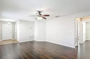 13221 Waterford Castle Dr, Dade City, FL 33525 - Photo 13