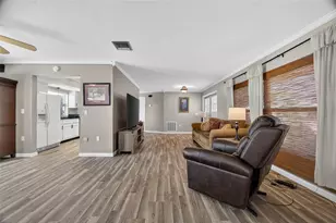 441 Chestnut Ave NW, Port Charlotte, FL 33952 - Photo 7