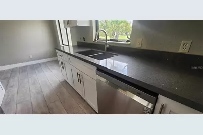 541 E Virginia Avenue, Punta Gorda, FL 33950 - Photo 5