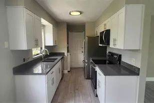 541 E Virginia Ave, Punta Gorda, FL 33950 - Photo 3