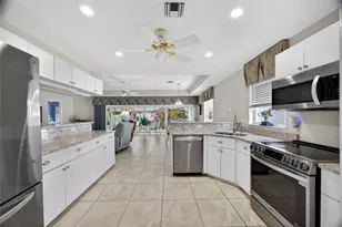 10221 Arrowhead Dr, Punta Gorda, FL 33955 - Photo 9