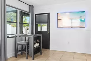 1311 Cypress Ave, Venice, FL 34285 - Photo 17