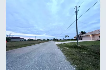 1903 NE 10th Avenue, Cape Coral, FL 33909 - Photo 3