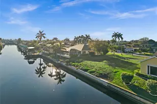 2623 SW 35th Ln, Cape Coral, FL 33914 - Photo 9