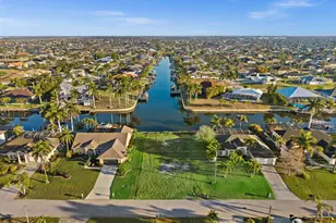 2623 SW 35th Ln, Cape Coral, FL 33914 - Photo 11