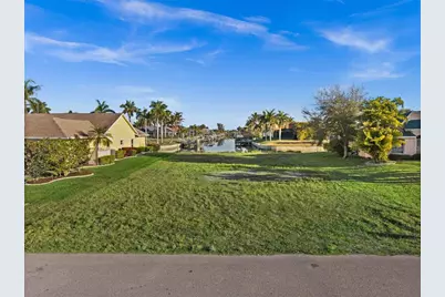 2623 SW 35th Lane, Cape Coral, FL 33914 - Photo 5