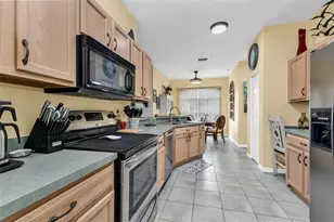 1693 Palace Ct, Punta Gorda, FL 33980 - Photo 9