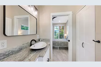 628 W Olympia Avenue, Punta Gorda, FL 33950 - Photo 23