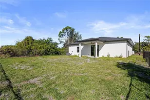 115 Baytree Dr, Rotonda West, FL 33947 - Photo 37
