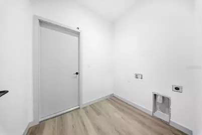 1024 Halby Avenue, Lehigh Acres, FL 33974 - Photo 23