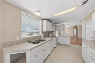 2431 SW Brewer Ave, Arcadia, FL 34266 - Photo 13