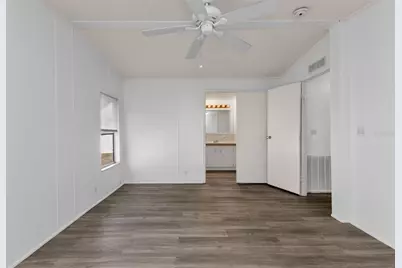 1000 Kings Highway #18, Punta Gorda, FL 33980 - Photo 33