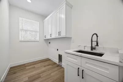 107 Bebb Court, Rotonda West, FL 33947 - Photo 23