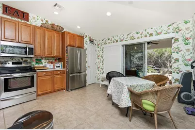 13136 SW Pembroke Circle N, Lake Suzy, FL 34269 - Photo 11