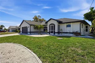 9310 Rosebud Cir, Port Charlotte, FL 33981 - Photo 3