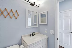 3921 Cape Haze Dr, Rotonda West, FL 33947 - Photo 25