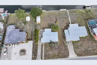 731 Palmetto Drive NE, Port Charlotte, FL 33952 - Photo 21