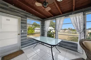 731 Palmetto Dr NE, Port Charlotte, FL 33952 - Photo 15