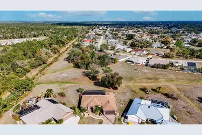 21 Manizaks Avenue, Punta Gorda, FL 33983 - Photo 3