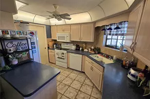 10075 Bentley Ave, Englewood, FL 34224 - Photo 15