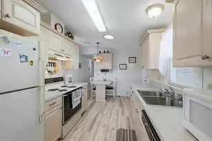 6085 Shearwater Dr, Englewood, FL 34224 - Photo 11